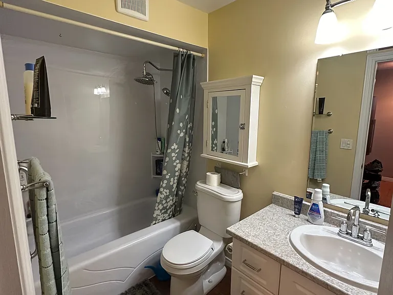 334 Queen Mary Rd #112 — Photo 11