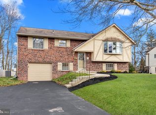 879 Euclid Ave, Warrington, PA 18976