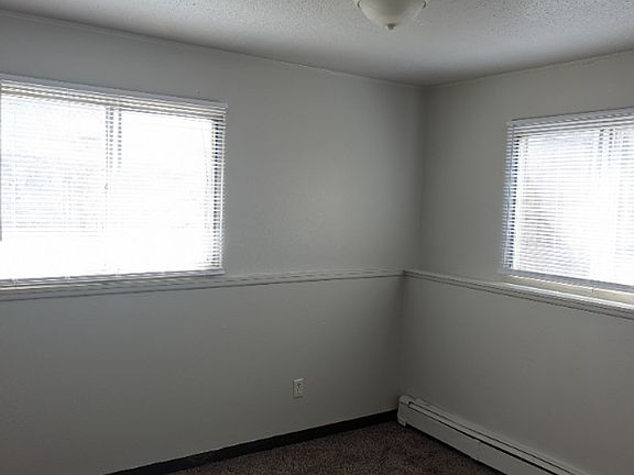 5th image of 736 Elmhurst Pl