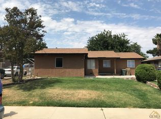 1418 Lindsay Dr, Bakersfield, CA 93304