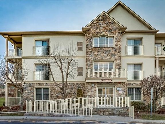 4th image of 28 N De Baun Ave Unit 203