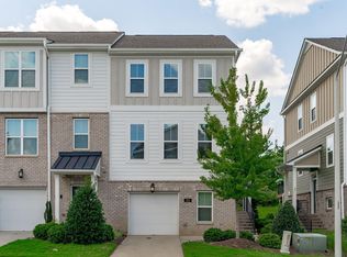 208 Skymont Dr, Holly Springs, NC 27540