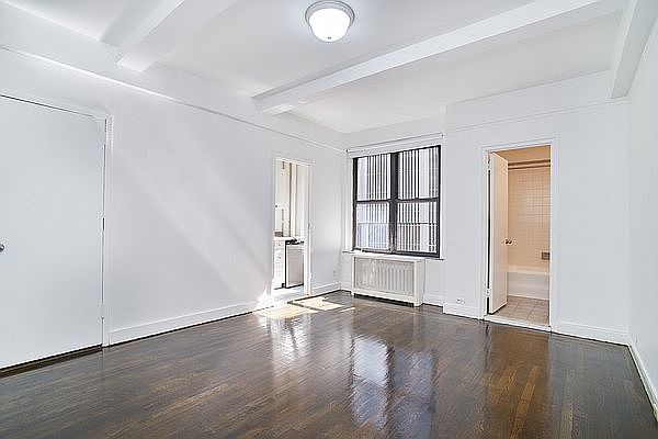 1st image of 135 E 50th St APT 5C