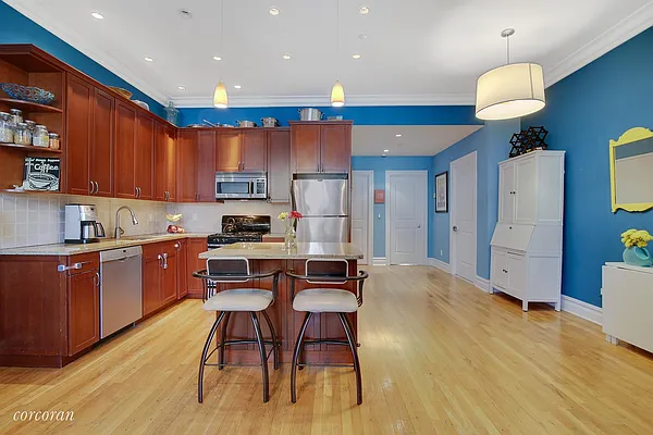 Sold by Corcoran | media 21