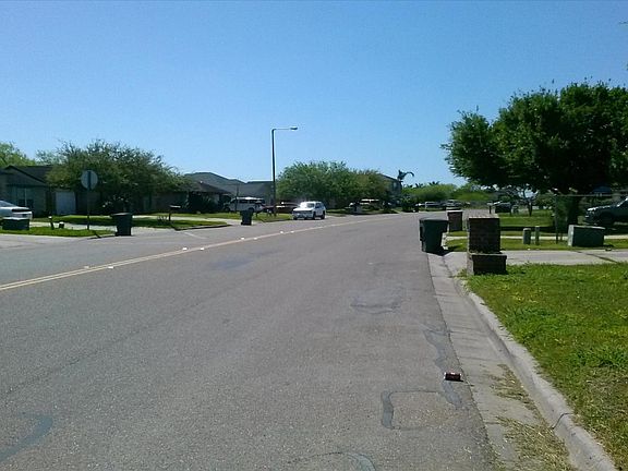 4th image of 730 E Taft Ave