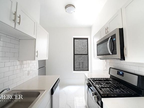 4th image of 66 W 77th St APT 67