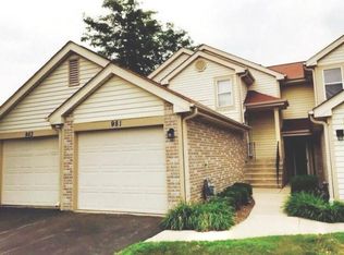 981 Butter Creek Ct, Hoffman Estates, IL 60169