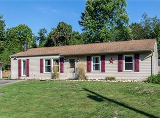 9729 Birchbrook Ct, North Huntingdon, PA 15642