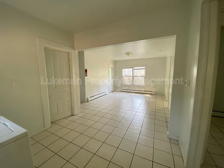 431 W Vine St — Photo 10