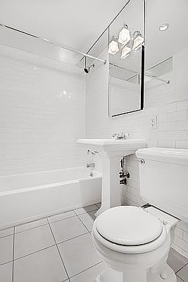 5th image of 336 E 81st St APT 6J