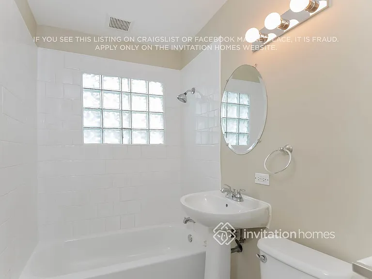 1694 Clifford St — Photo 16