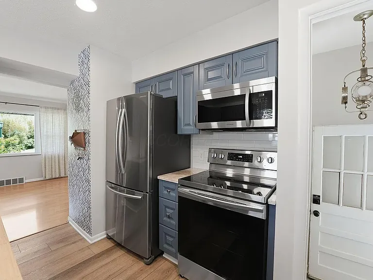 2257 Fishinger Rd — Photo 27