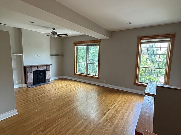 4th image of 2051 W Ohio St #2