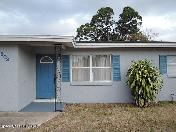 2nd image of 202 Pinedo Dr