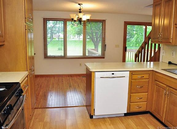 5th image of 74 Ivy Ln #74