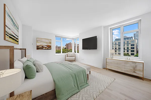 Rented by Isen & Company : Real Estate Advisors | media 5