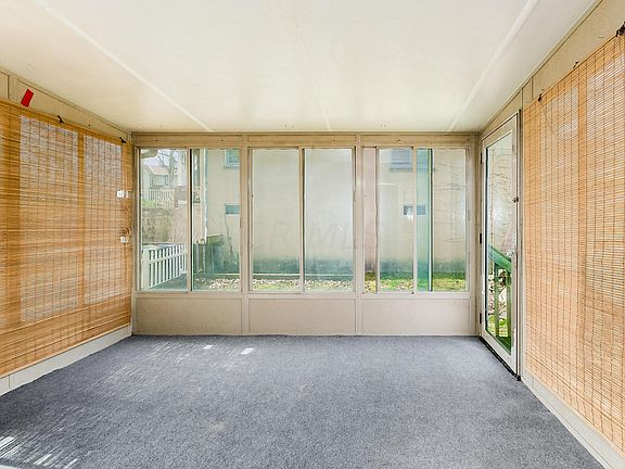 5th image of 1530 Union Ave