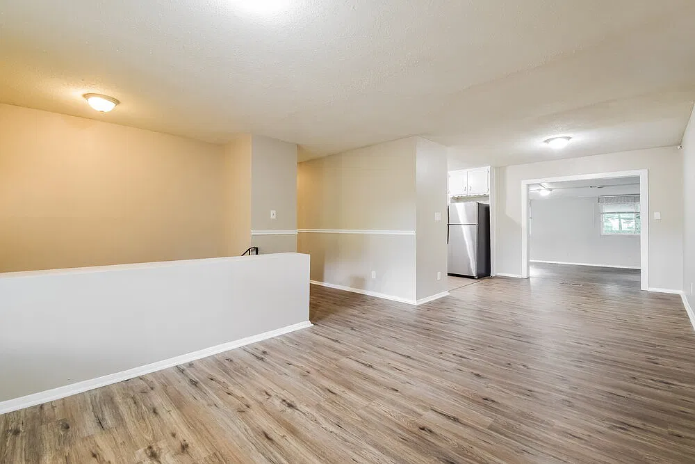 5 bed, 2.0 bath, 2184 sqft, $3,130 — Photo 4