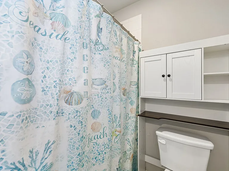 2321 Green River Rd — Photo 31