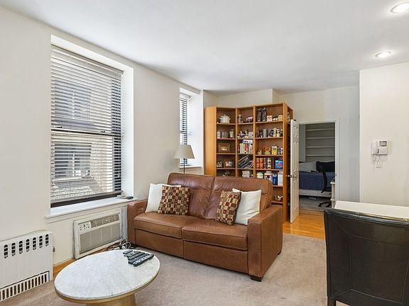2nd image of 112 W 72nd St APT 7E