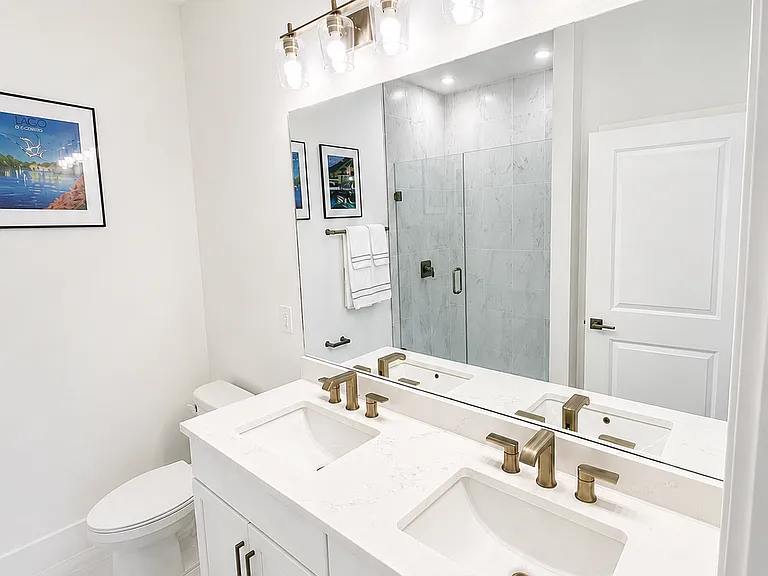 2506 W Cleveland St #17 — Photo 5