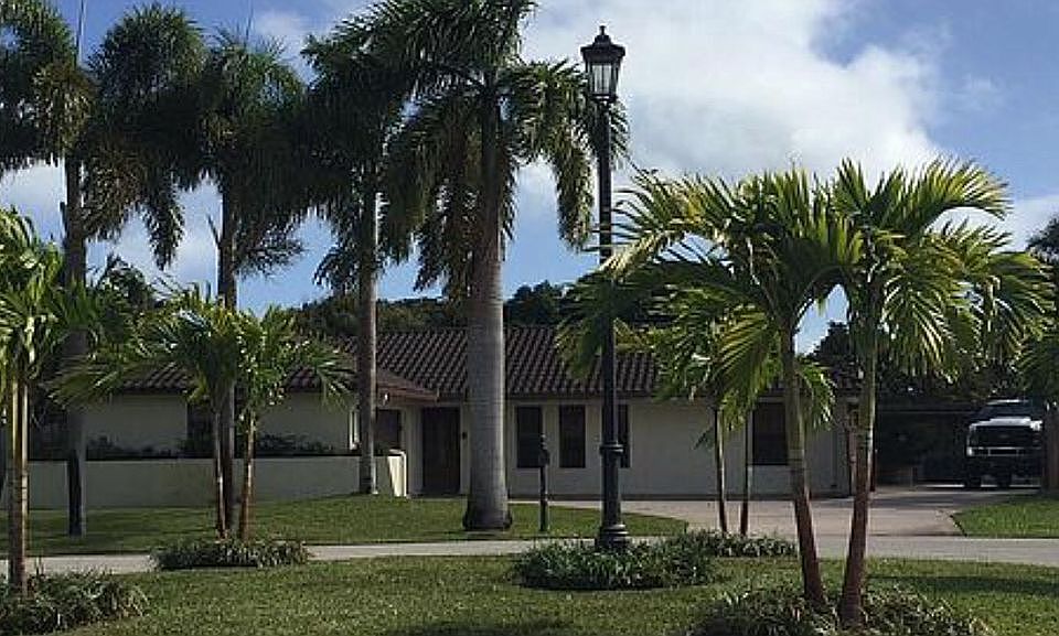 1st image of 6760 Escondida Dr