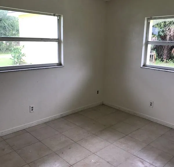 26647 Fairway Dr #A — Photo 2