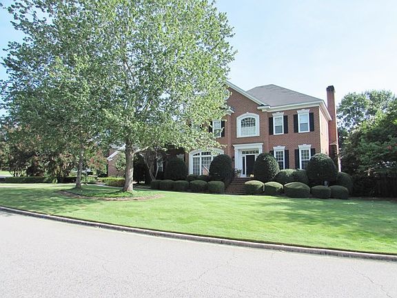 3rd image of 607 Medinah Dr