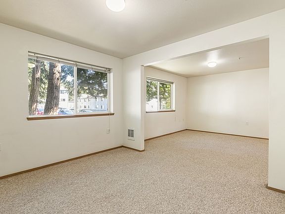 4th image of 501 Voltaire Ct Unit 106