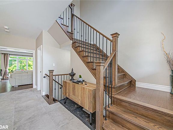 3rd image of 165 Bishop Dr