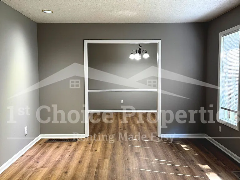 297 Fran Dr — Photo 7