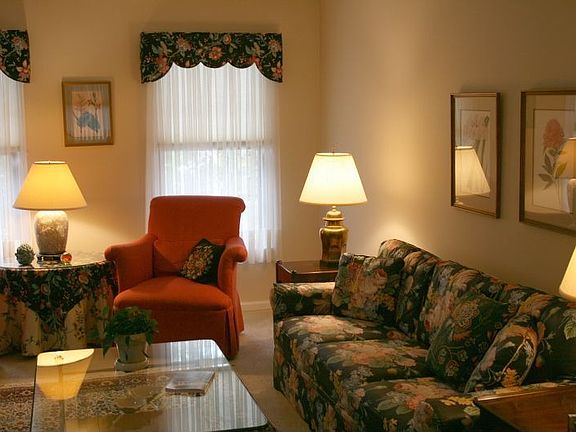 2nd image of 3 Briarwood Ct