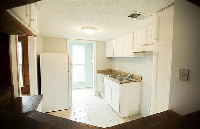 7901 Read Blvd #206 — Photo 6