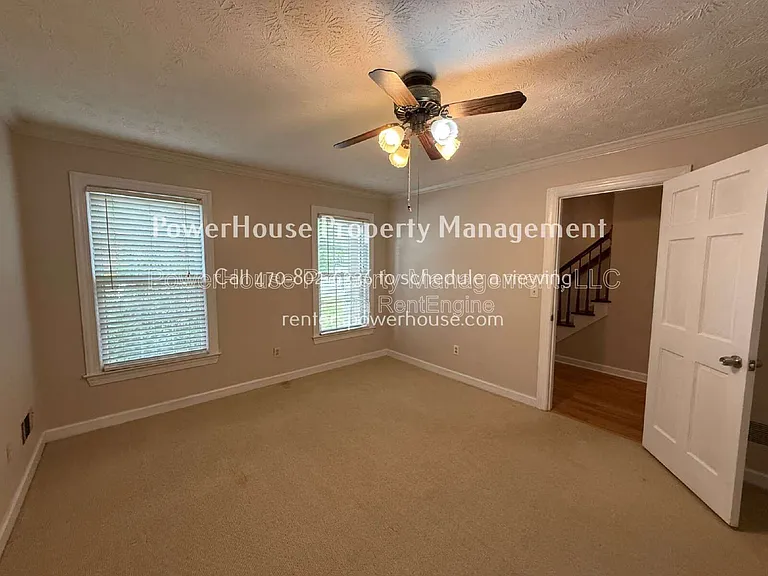 3209 Henderson Walk — Photo 7