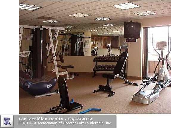 3rd image of 3800 Galt Ocean Dr APT 1614
