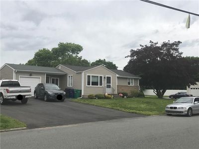 147 Vineyard Rd, Warwick, RI, 02889