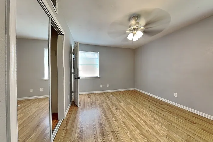 4731 Bedford Dr — Photo 9