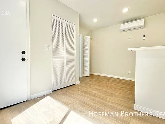 4th image of 3740 Westwood Blvd #8A