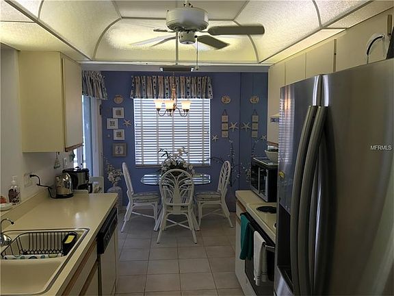 3rd image of 5642 Sheffield Greene Cir