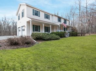 3 Blueberry Dr, Newton, NJ 07860