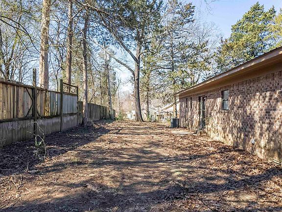 4th image of 1470 E Dogwood Dr