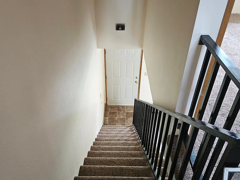 202 SE 3rd St #3 — Photo 12