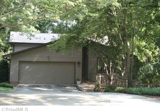 1st image of 225 Shadowlawn Dr