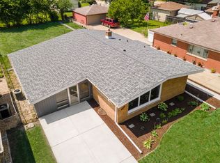 240 Barron St, Bensenville, IL 60106