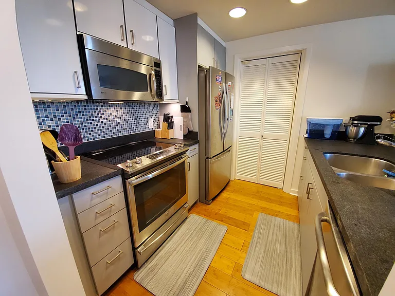 451 Kansas St #570 — Photo 4