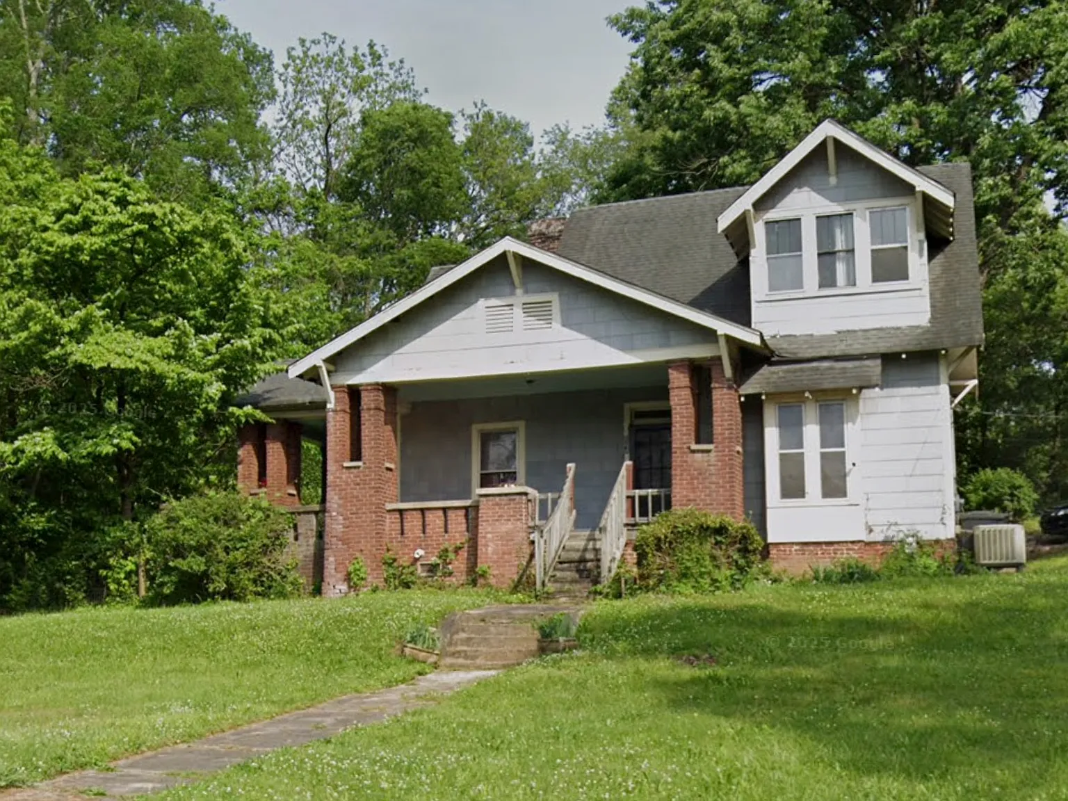 4 bed, 1740 sqft, $2,200 — Photo 3