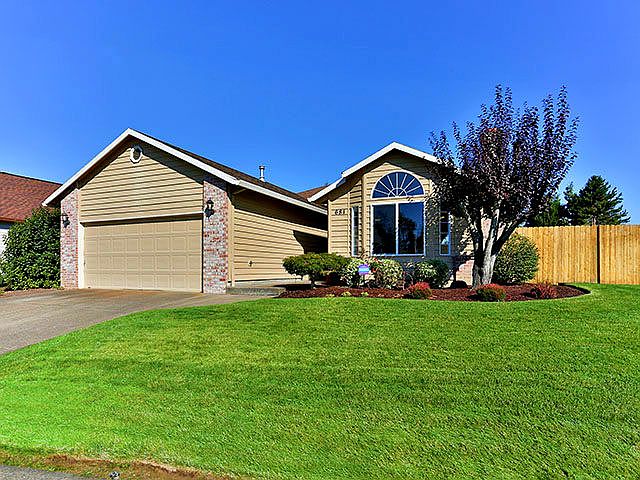 1st image of 681 NE Regan Ct