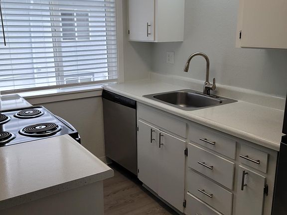 3rd image of 10605 SE 238th St #5-105