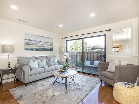 5th image of 810 Perseus Ln