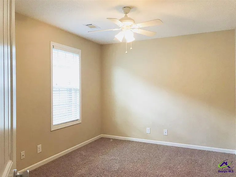 211 Station Way — Photo 10